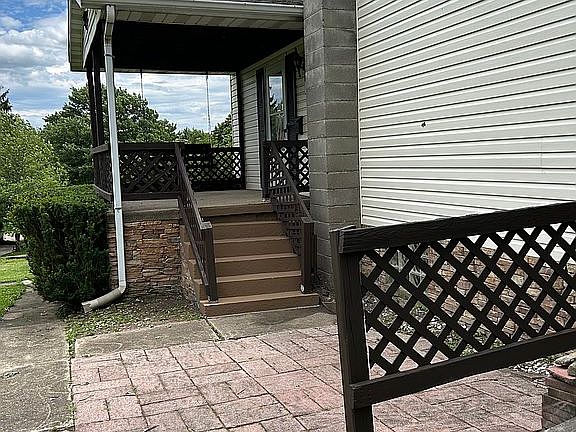 4th image of 211 Rudy Ln