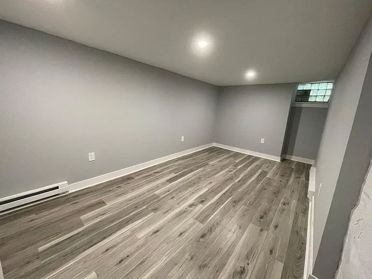 4449 Morris St — Photo 12