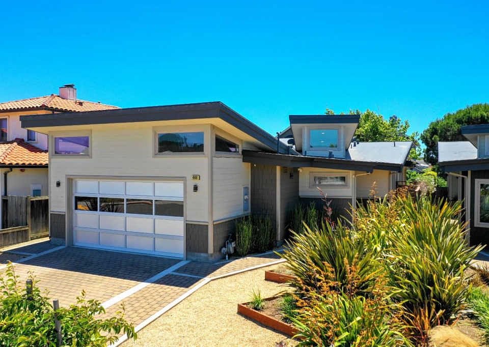 1st image of 444 Valdez Ave