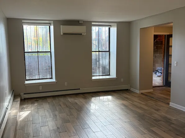 52 Buckingham St, Hartford, CT