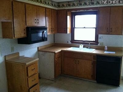 4th image of 35879 Meyer Ave