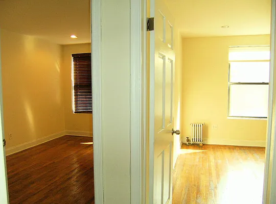 Rented by City Connections Realty | media 38