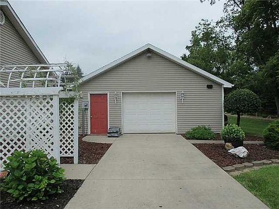 2nd image of 9516 County Road 424