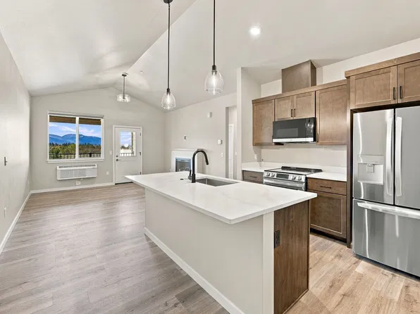 159 Canyon Falls Way #208, Hamilton, MT 59840