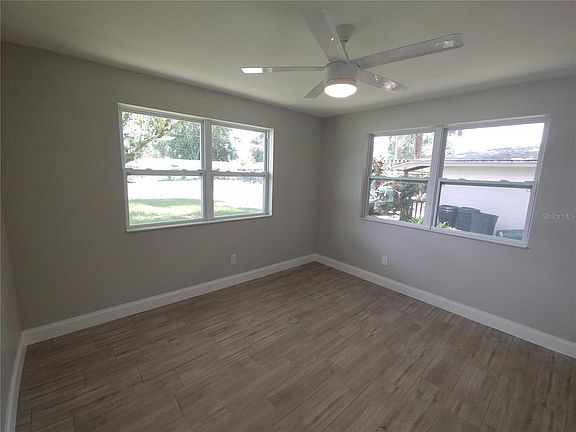 5th image of 4027 Condor Ln