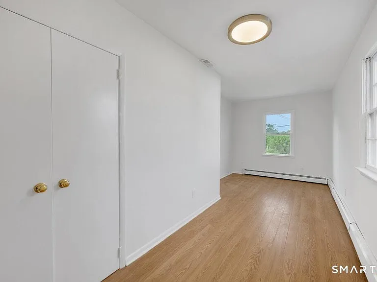 2743 Boston Post Rd — Photo 13