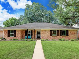6102 Lymbar Dr, Houston, TX 77096