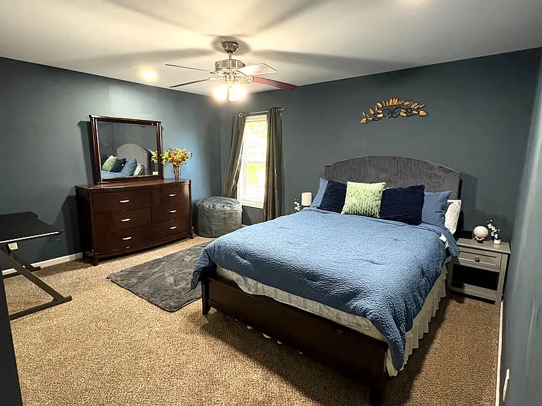 180 Village Green Ct — Photo 13