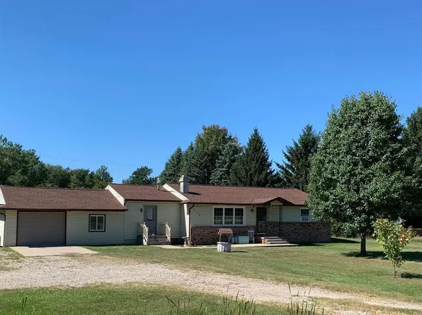 9364 Bray Rd, Millington, MI 48746