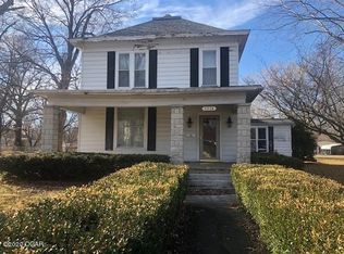 1719 S Maple St, Carthage, MO 64836