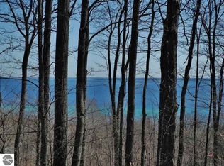11615 E Belanger Woods Dr, Suttons Bay, MI 49682