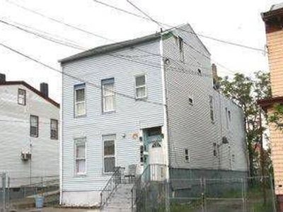 256 Van Houten St, Paterson, NJ, 07501