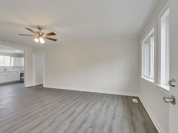 4th image of 1306 Diana St