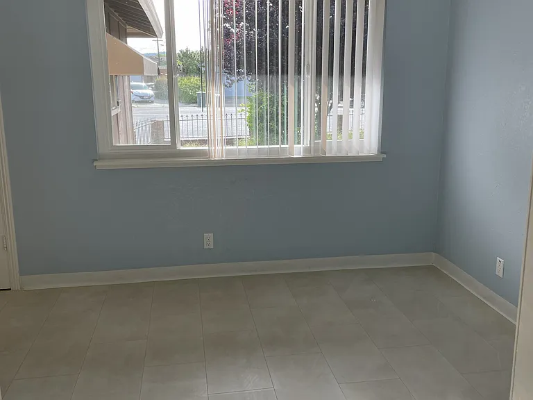 8420 David Ct — Photo 3