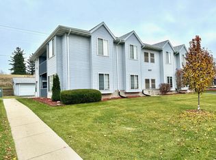 Fox Creek Condominiums Ii, Watertown, WI 53098