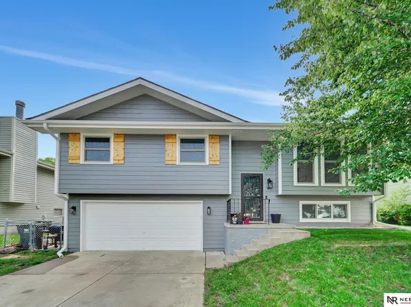 2626 NW 55th St, Lincoln, NE 68524