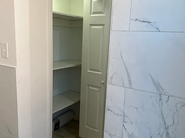 190 Clinton Ave #4 — Photo 3