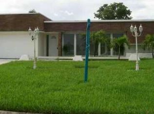 178 Sandpiper Ave, Royal Palm Beach, FL 33411