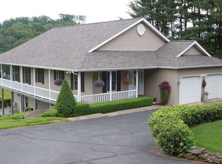 11668 N Perry Rd, Titusville, PA 16354