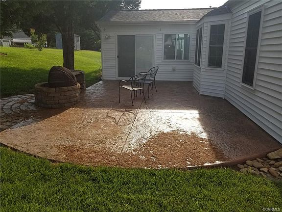3rd image of 5924 Almond Creek North Ln