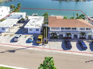 14231 N Bayshore Dr, Saint Petersburg, FL 33708