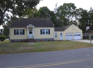 38 Wadsworth St, North Haven, CT 06473