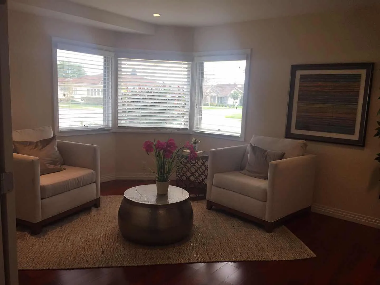 2 bed, $2,050 — Photo 2