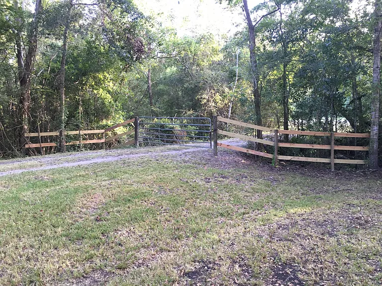 521 County Road 192 — Photo 4
