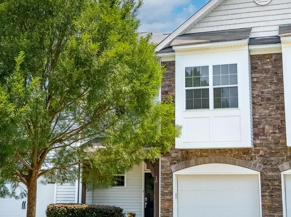 16 Daly Ct, Durham, NC 27705