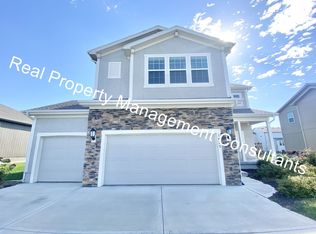 1825 NE Riley Dr, Lees Summit, MO 64086