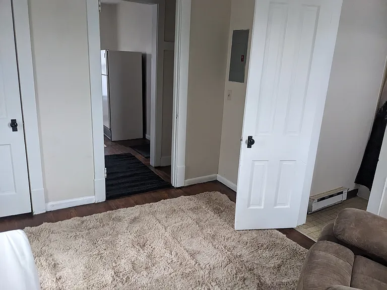 607 W Main St #3 — Photo 5