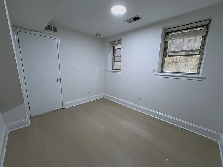 1919 Mount Vernon St #1R — Photo 21