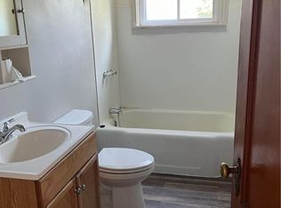 17 Maple St #17, Ellsworth, PA 15331