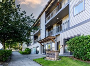 8065 SE Grand Ave #304, Portland, OR 97202