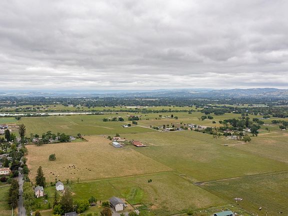 2nd image of 5820 Hall Road