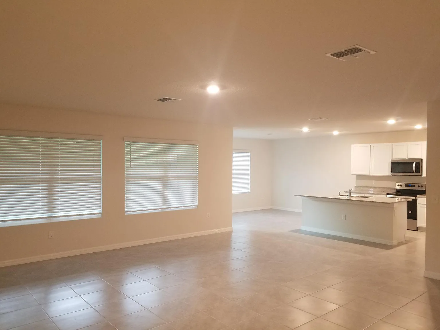 636 Hickory Course Loop — Photo 3