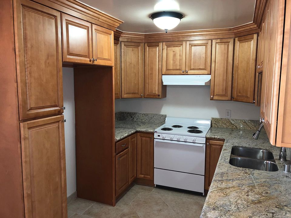 1st image of 1807 Fremont Ave APT 207