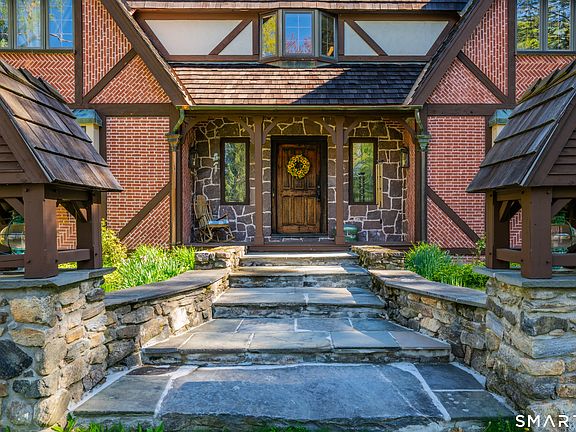 2nd image of 184 Smith Hill Road