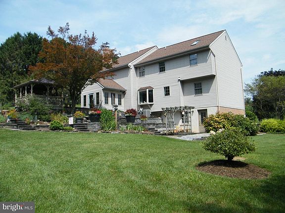 4th image of 438 Pennsy Rd