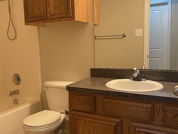5th image of 225 Irick Ct #1