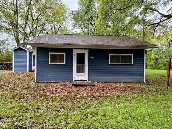 6019 Arrowhead Dr, Cortland, OH 44410