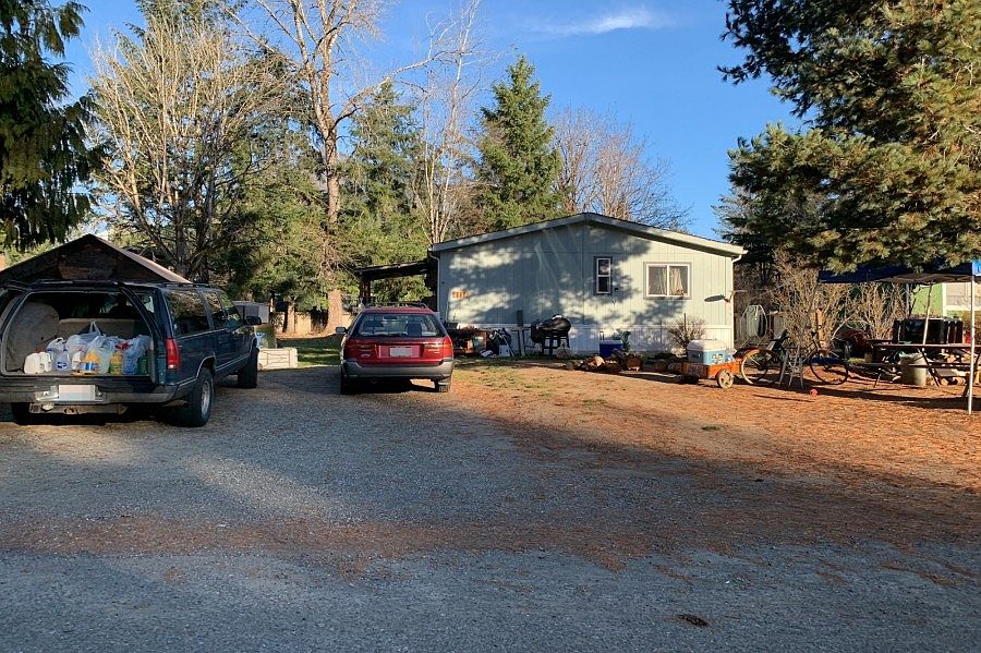 1st image of 111 Robinwood Pl