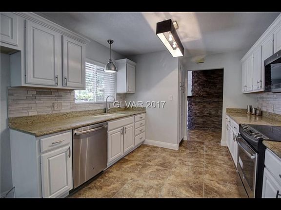 5th image of 1258 Campbell Dr