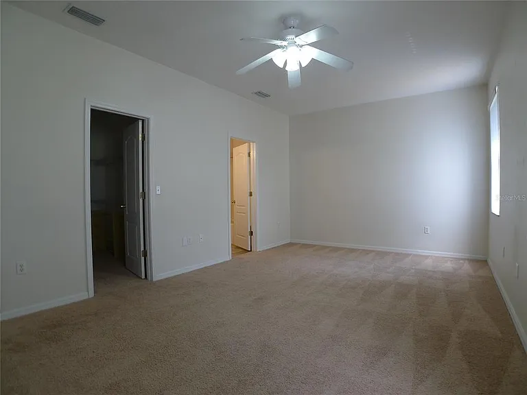 6829 Lake Eaglebrooke Dr — Photo 12