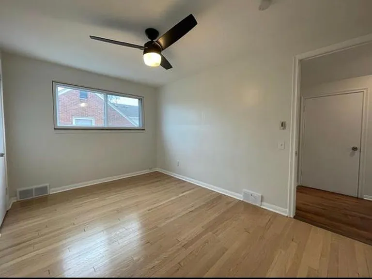 2053 Vernier Rd #1 — Photo 10
