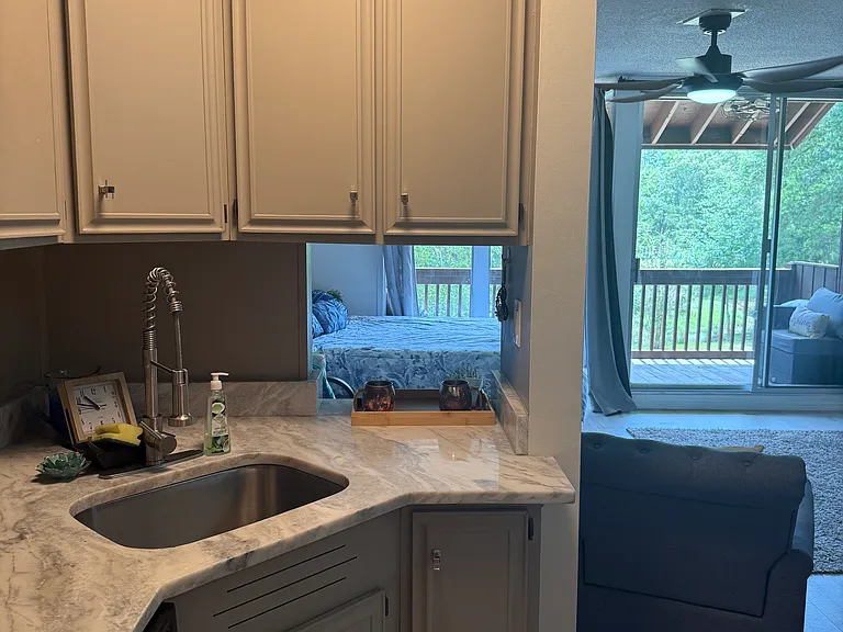 218 Lakeside Villa — Photo 9