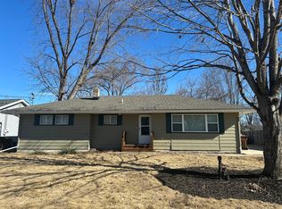 9532 Baldwin Dr, Machesney Park, IL 61115