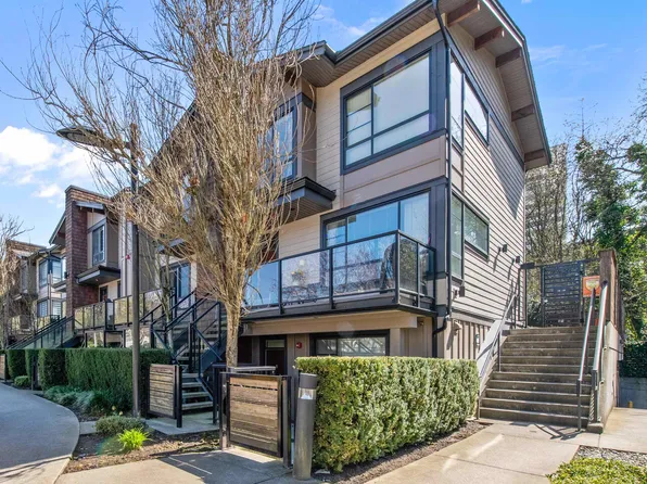 3728 Thurston St #1, Burnaby, BC V5H 0E6