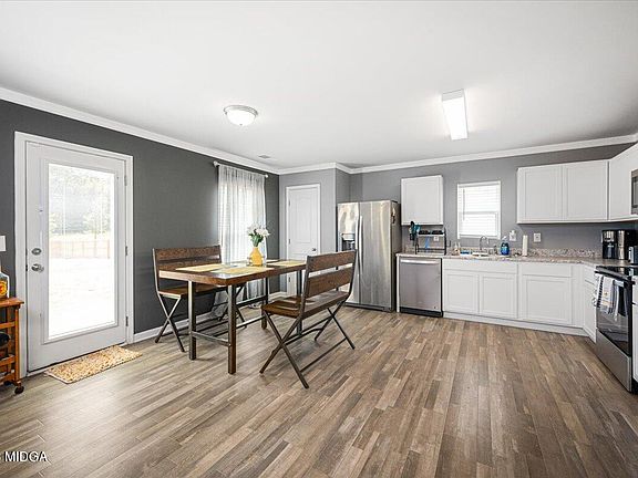 4th image of 4040 Liberty Estates Dr
