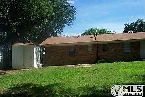 2nd image of 2805 Wesleyan Dr